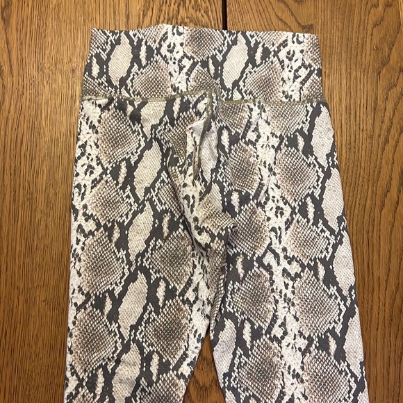 TNA snake print leggings - Picture 5 of 5